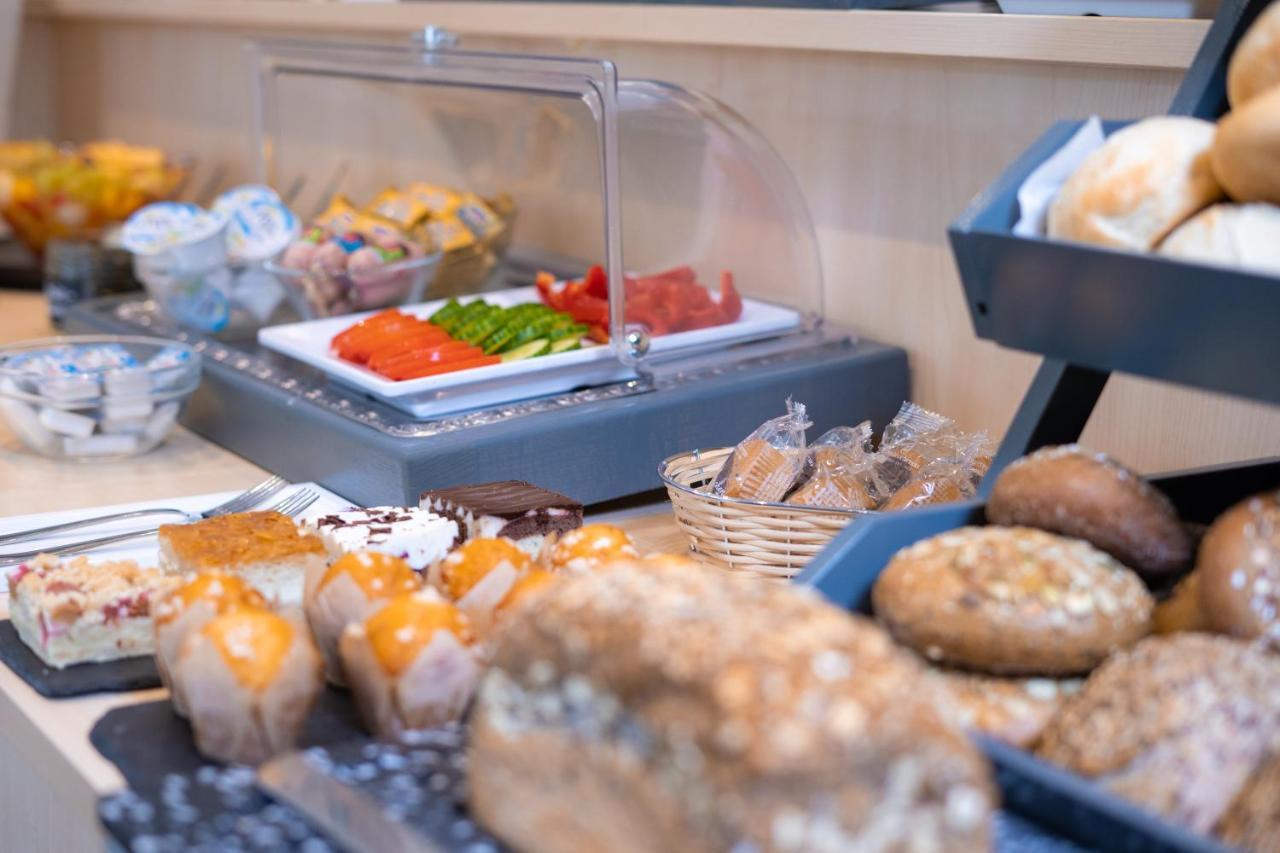 Taste Smart Hotel Μπάκνανγκ Εξωτερικό φωτογραφία